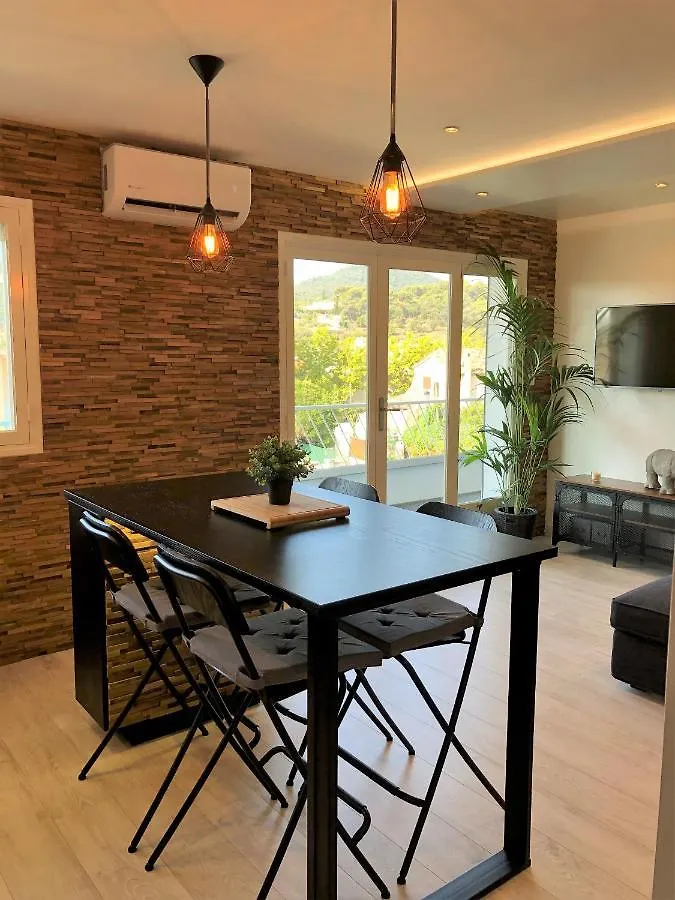 Appartement Confort et Décoration Soignée à Carqueiranne