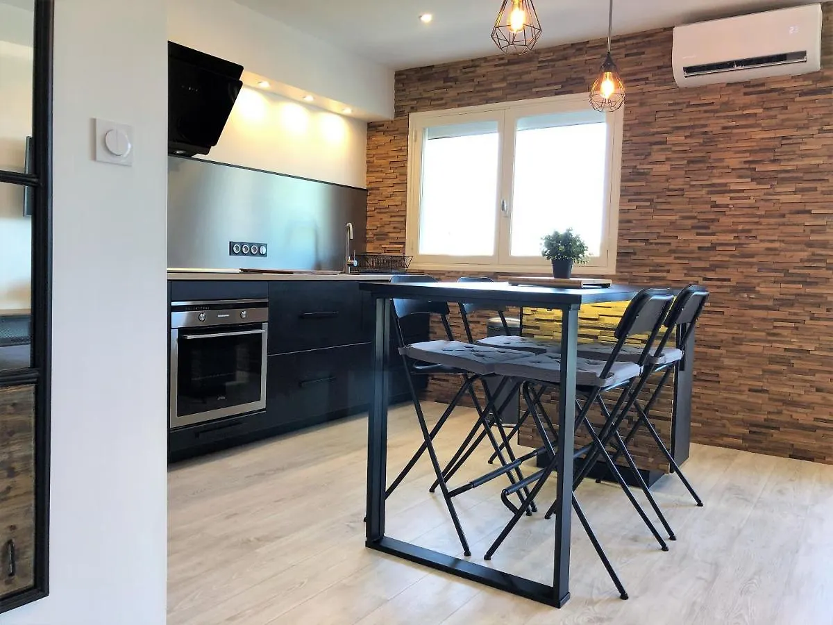 Confort et Décoration Soignée à Carqueiranne